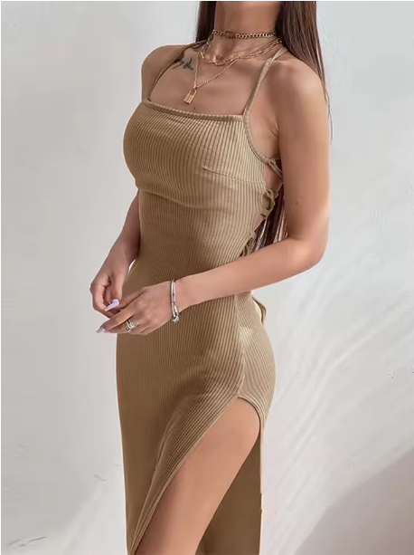 Robe longue noire moulante fendue - LYXIUS