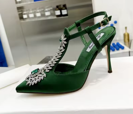 escarpins de mariage femme satin et strass féeriques LYXIUS